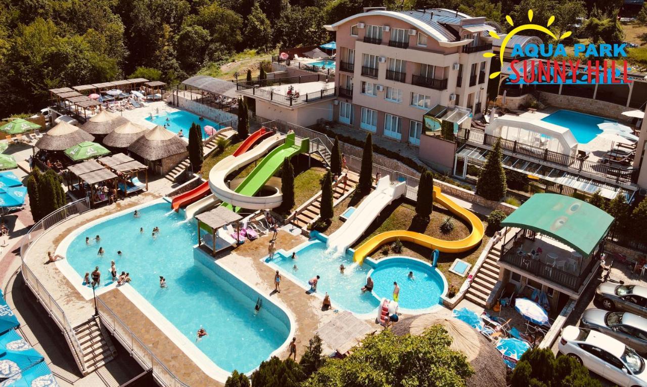 Sunny Hill Apartments & Aqua Park Врнячка-Баня Экстерьер фото